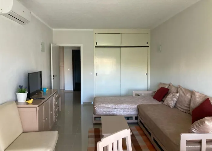 Апартаменты Red Terrace Flat *