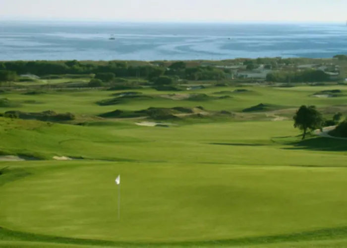 Red Terrace Flat * Алвор