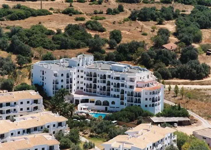 Red Terrace Flat Alvor