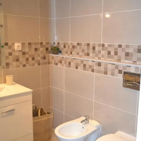 Red Terrace Flat
