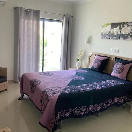Red Terrace Flat Apartment